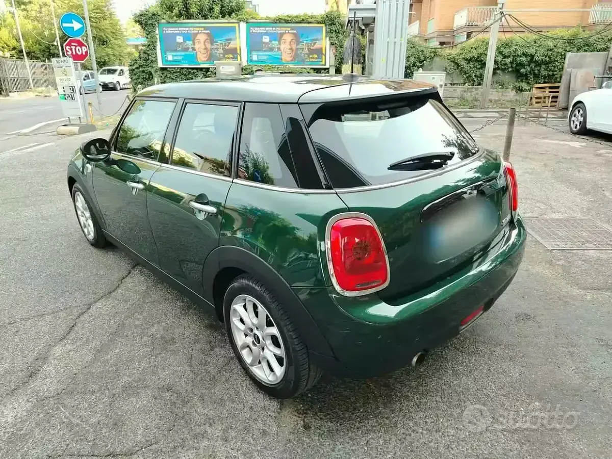 Usata Mini Cooper 136 CV (100 kW) 2017 Verde Utilitaria
