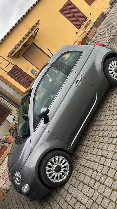 Grigio Usata 2019 Fiat 500 Rockstar Due volumi | 10.500 € (Buon prezzo) - Immagine 1/4
