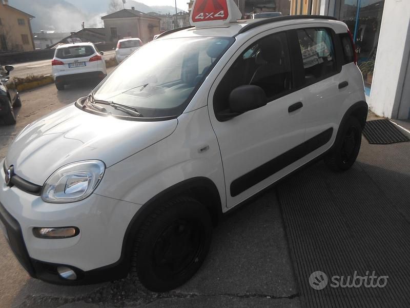 Usata Fiat Panda 4x4 S 2019 Bianco Utilitaria