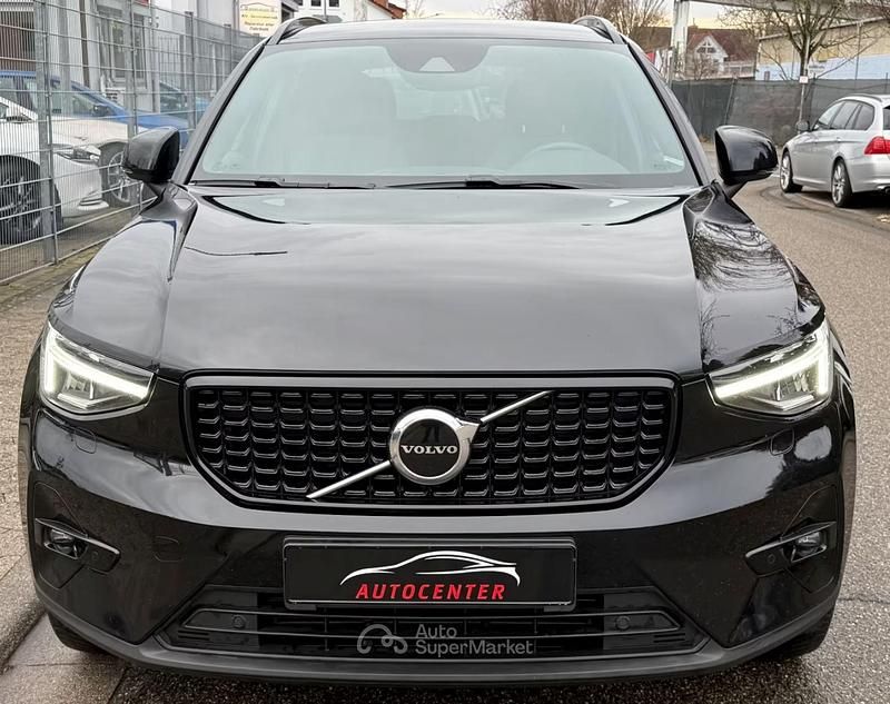Usata Volvo XC40 Plus 129 CV (94 kW) 2023 Nero SUV