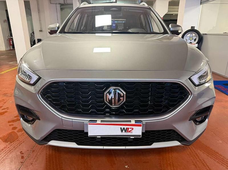Usata MG ZS Luxury 106 CV (77 kW) 2024 Argento Berlina