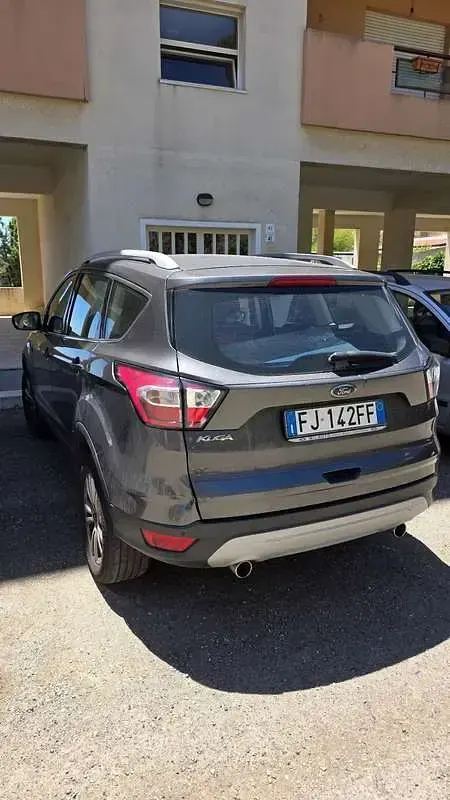 Usata Ford Kuga Titanium S 120 CV (88 kW) 2017 SUV