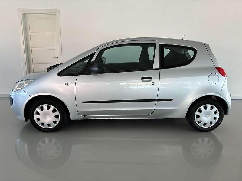 Usata Mitsubishi Colt 75 CV (55 kW) 2006 Argento Berlina