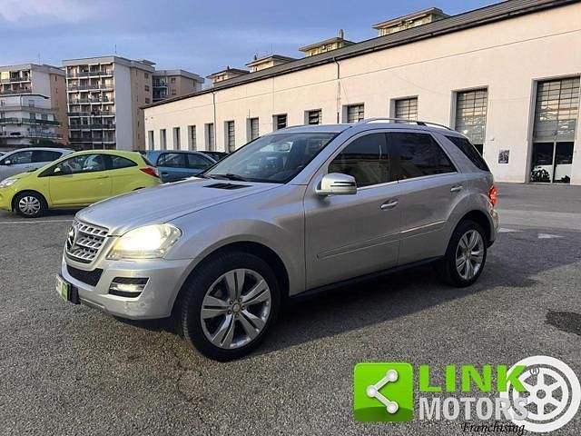 Usata Mercedes ML350 Premium 231 CV (169 kW) 2011 Argento SUV