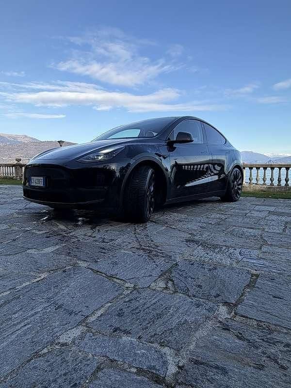 Usata Tesla Model Y Performance 342 kW (466 CV) 2024 Nero SUV