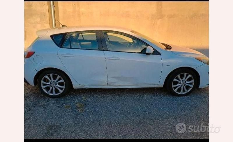 Usata Mazda 3 109 CV (80 kW) 2009 Bianco Berlina