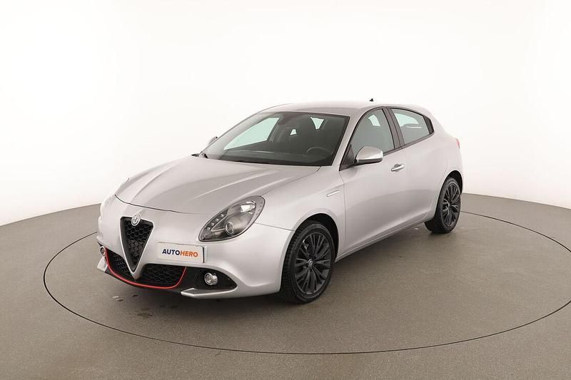 Usata Alfa Romeo Giulietta Super 120 CV (88 kW) 2017 Argento Utilitaria
