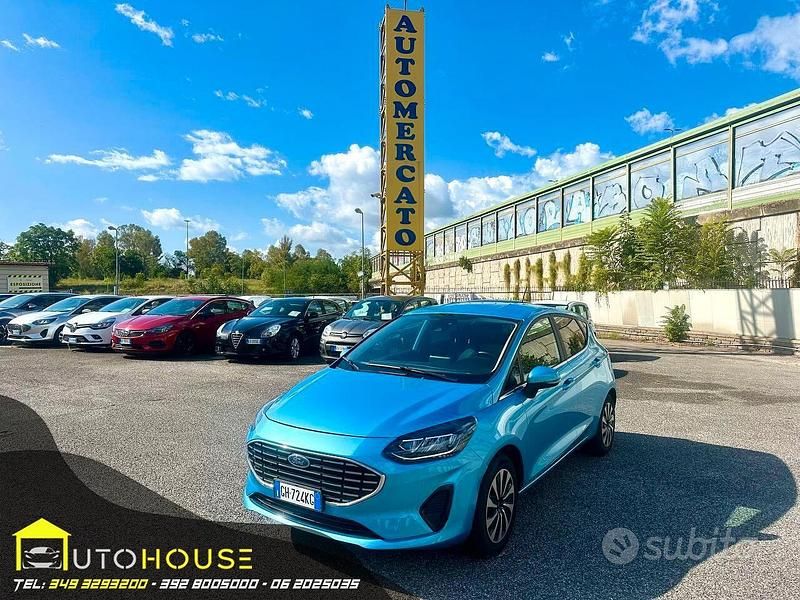 Blu Usata 2022 Ford Fiesta Titanium Due volumi | 13.999 € (Buon prezzo) - Immagine 1/4
