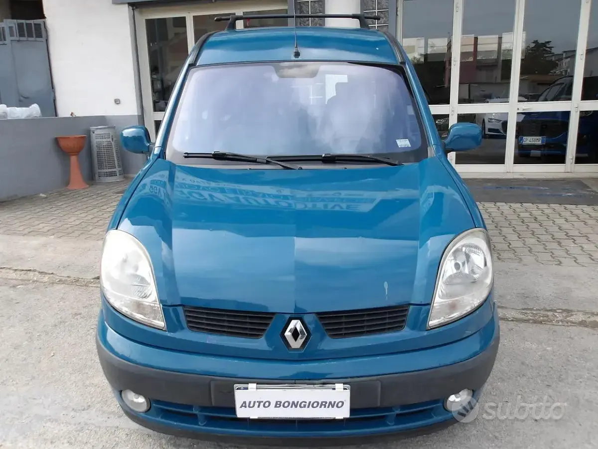 Usata Renault Kangoo 82 CV (60 kW) 2003 Verde Monovolume