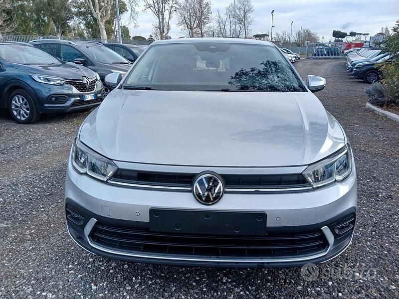 Nieuw VW Polo Edition 95 PK (69 kW) 2025 Grijs Sedan
