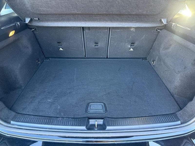 Usata Mercedes B200 AMG Line Premium 163 CV (119 kW) 2024 Nero Monovolume