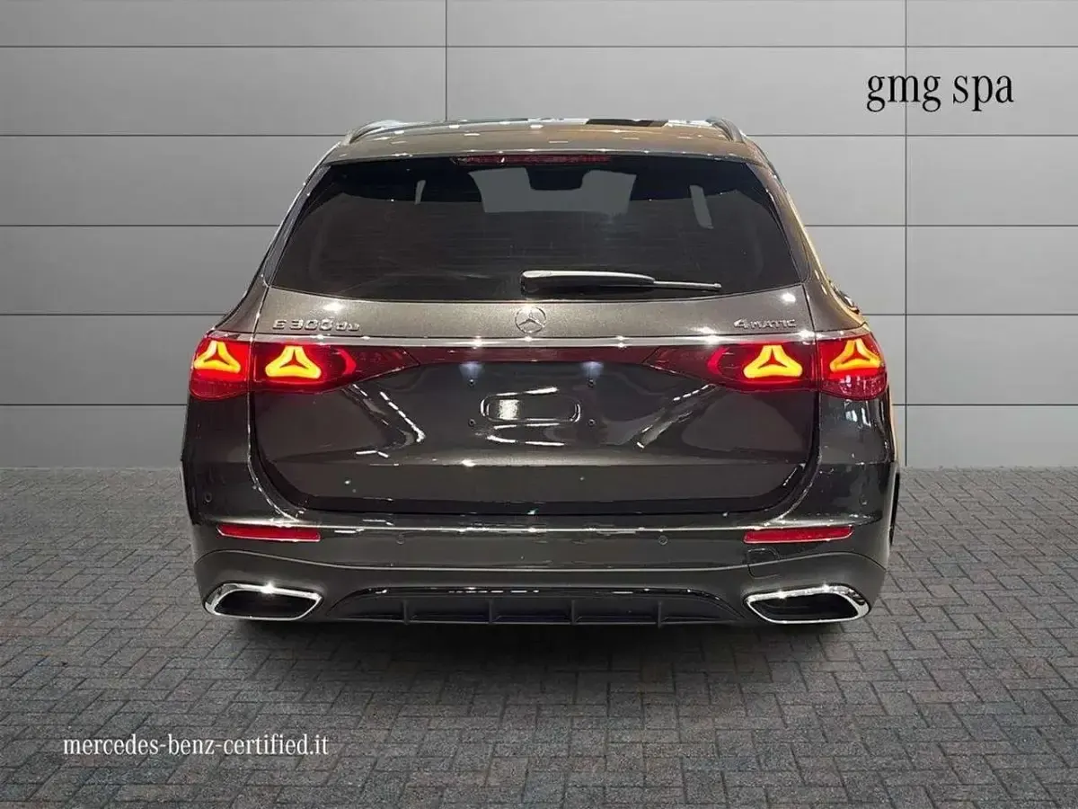Nuova Mercedes E300 Advanced Plus 313 CV (230 kW) 2026 Grigio Station wagon