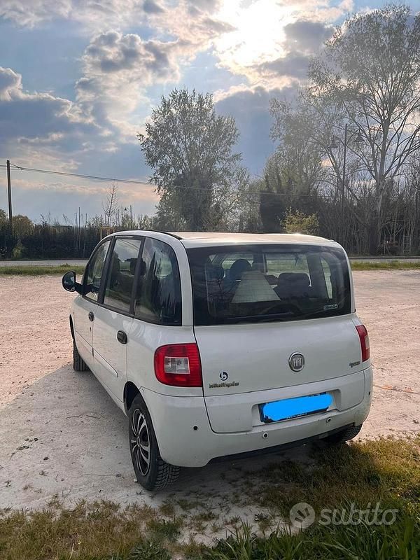 Usata Fiat Multipla 2011 Bianco Monovolume
