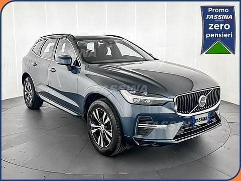 Usata Volvo XC60 Momentum 197 CV (144 kW) 2022 Blu SUV