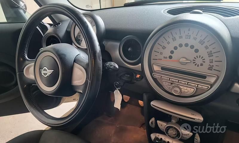 Usata Mini ONE Pepper 89 CV (65 kW) 2008 Beige Utilitaria