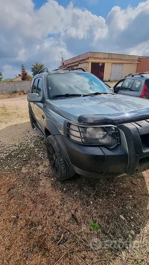 Usata Land Rover Freelander 111 CV (81 kW) 2005 Grigio SUV