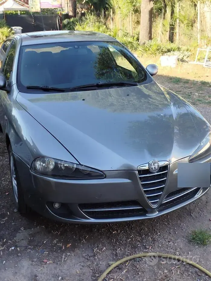 Usata Alfa Romeo 1900 Distinctive 120 CV (88 kW) 2009 Berlina