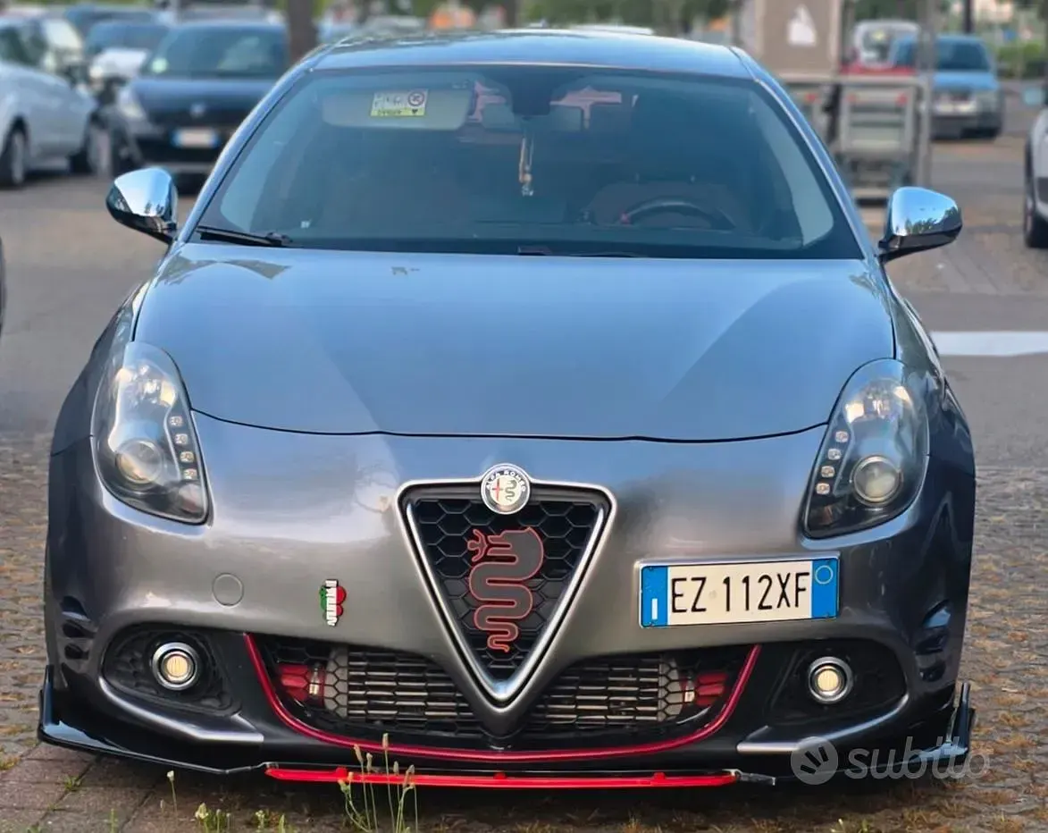 Usata Alfa Romeo Giulietta 105 CV (77 kW) 2015 Marrone Utilitaria