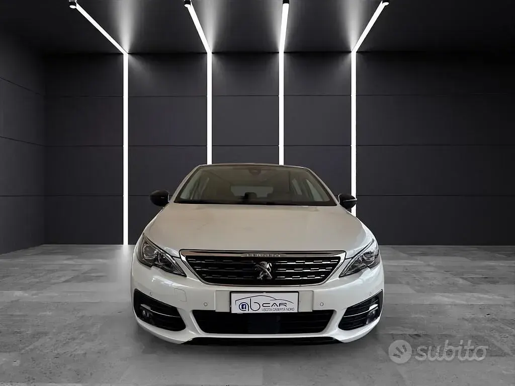 Usata Peugeot 308 Business-Line 131 CV (96 kW) 2018 Bianco Berlina