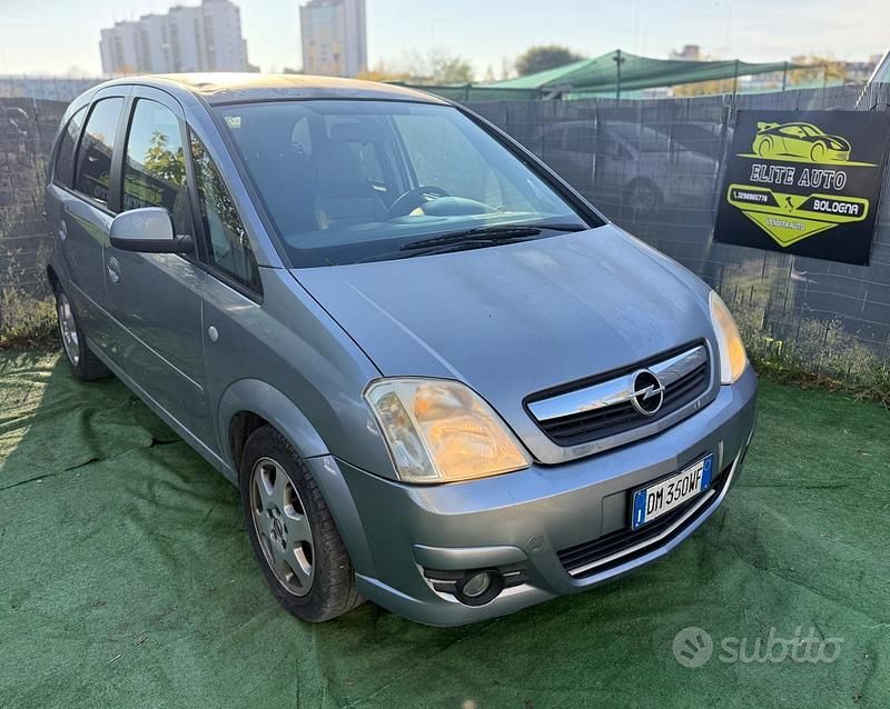 Usata Opel Meriva Cosmo 125 CV (91 kW) 2008 Grigio Monovolume