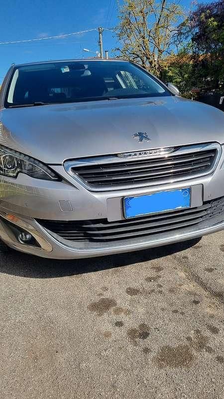Usata Peugeot 308 SW Allure 120 CV (88 kW) 2016 Station wagon