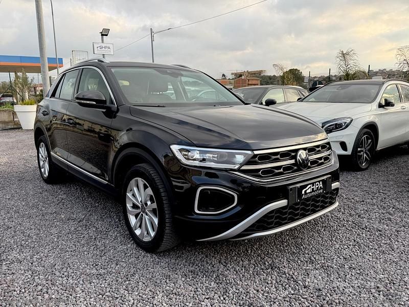 Usata VW T-Roc Style 110 CV (80 kW) 2023 Nero SUV