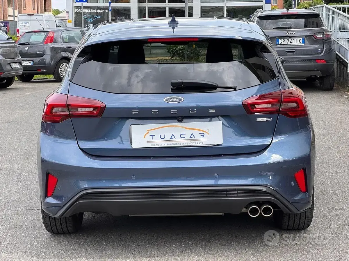 Usata Ford Focus ST-Line 125 CV (91 kW) 2023 Blu Berlina