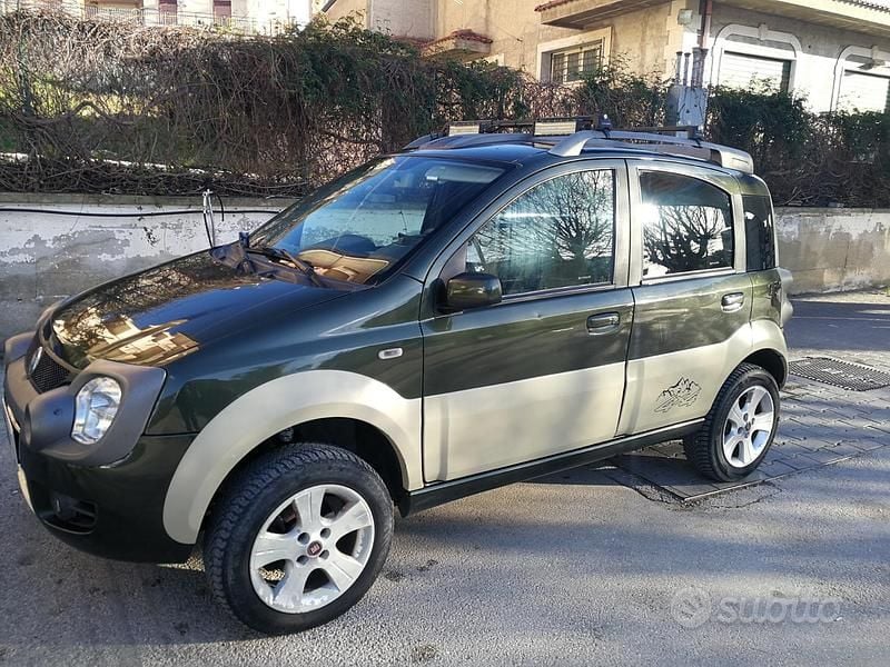 Verde Usata 2008 Fiat Panda Cross Cross Due volumi | 6700 € (Buon prezzo) - Immagine 1/4