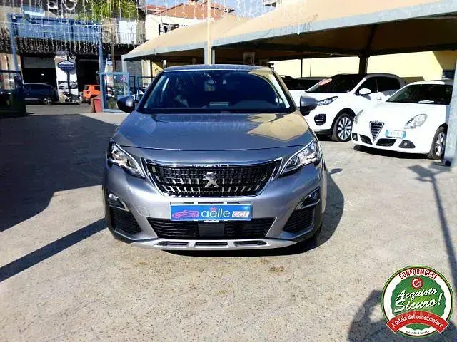 Usata Peugeot 3008 Allure 131 CV (96 kW) 2019 Grigio SUV