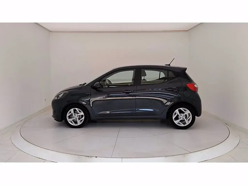 Usata Hyundai i10 67 CV (49 kW) 2022 Grigio Utilitaria