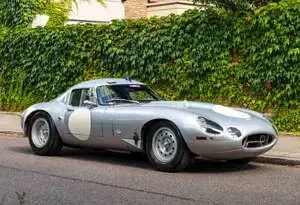 Usata Jaguar E-Type 344 CV (253 kW) 1962 Argento Coupé