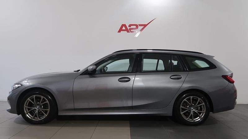 Usata BMW 318 Comfort Edition 150 CV (110 kW) 2022 Grigio scuro Station wagon