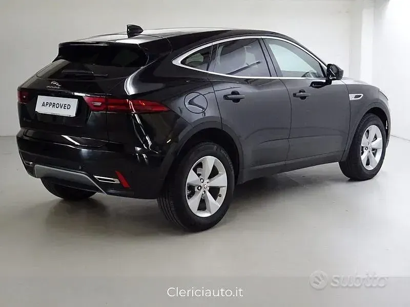 Usata Jaguar E-Pace S 163 CV (119 kW) 2021 Santorini black SUV