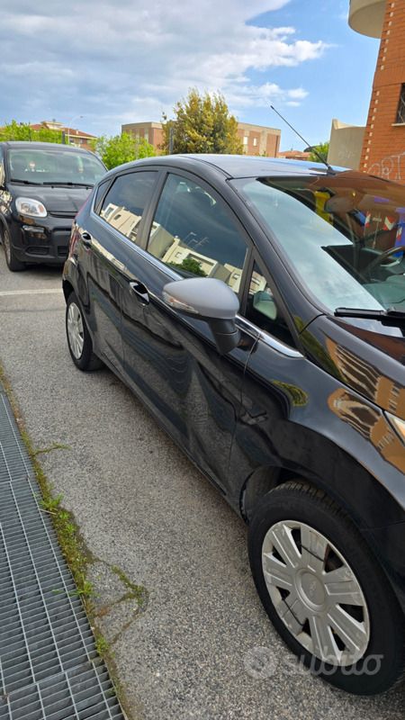 Usata Ford Fiesta Titanium 2009 Nero Utilitaria