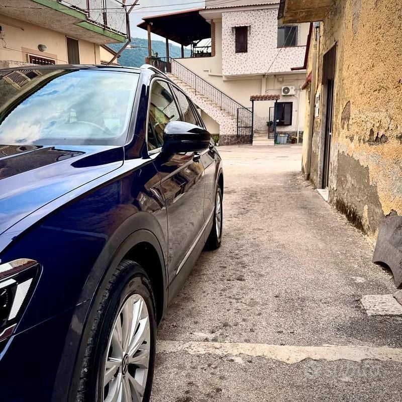 Usata VW Tiguan Comfortline 116 CV (85 kW) 2019 Blu SUV