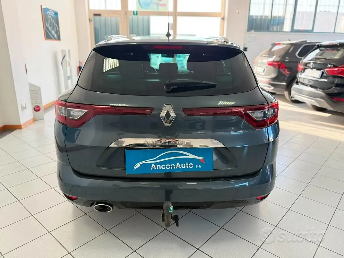 Usata Renault Mégane GrandTour 116 CV (85 kW) 2019 Bluazzurro Station wagon