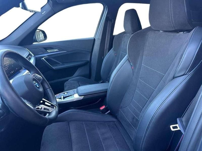 Usata BMW iX1 M Sport 150 kW (204 CV) 2024 Frozen pure grey metallizzato SUV