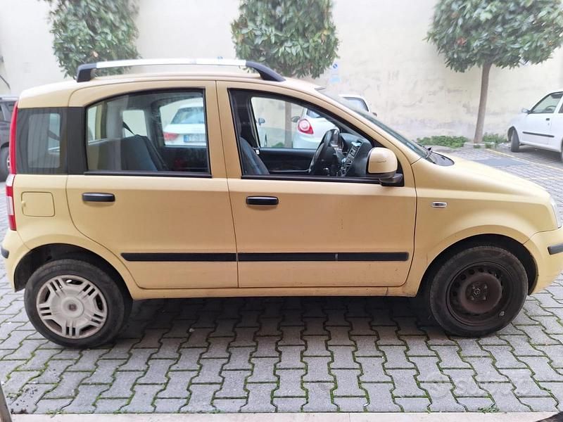 Usata Fiat Panda 2010 Giallo Utilitaria
