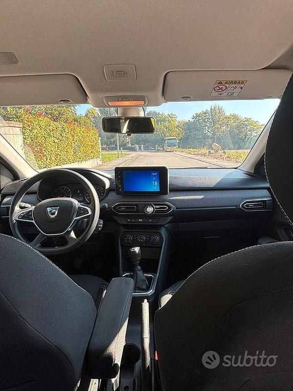 Usata Dacia Sandero Comfort 65 CV (47 kW) 2022 Rosso Berlina