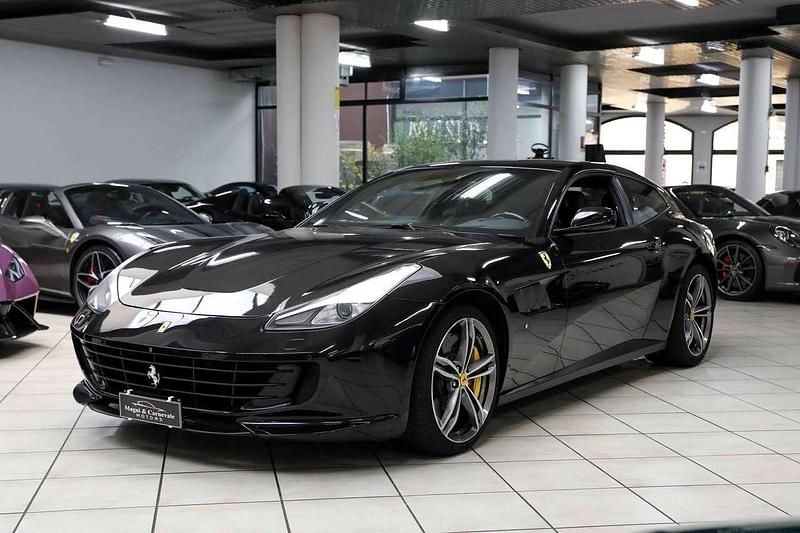 Usata Ferrari GTC4Lusso 689 CV (506 kW) 2017 Nero daytona Station wagon