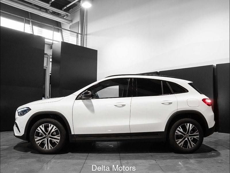 Nuova Mercedes GLA180 Advanced 116 CV (85 kW) 2026 Nero SUV