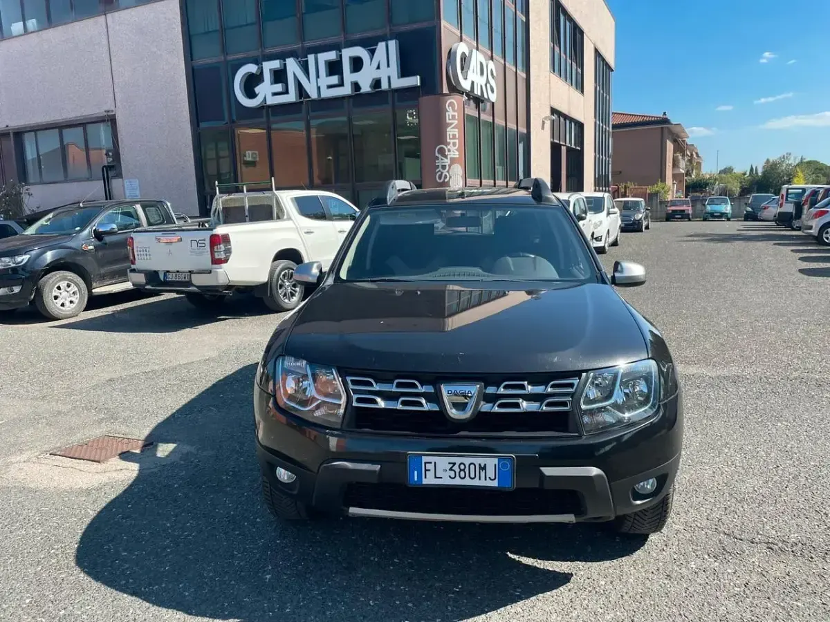 Usata Dacia Duster Lauréate 109 CV (80 kW) 2018 Nero SUV