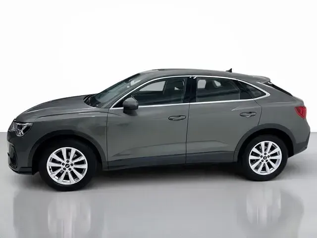 Usata Audi Q3 Sportback Business Plus 150 CV (110 kW) 2023 Grigio chronos metallizzato SUV