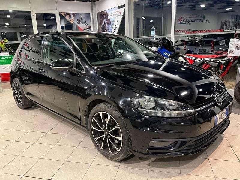Usata VW Golf VII Business 116 CV (85 kW) 2017 Nero Berlina