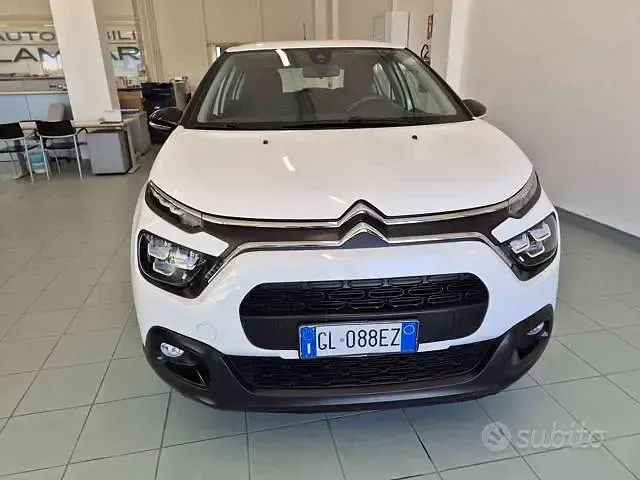 Usata Citroën C3 Feel 102 CV (75 kW) 2022 Bianco pastello Utilitaria