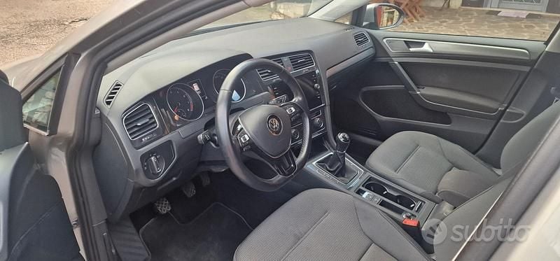Usata VW Golf VII Business 116 CV (85 kW) 2020 Grigio Berlina