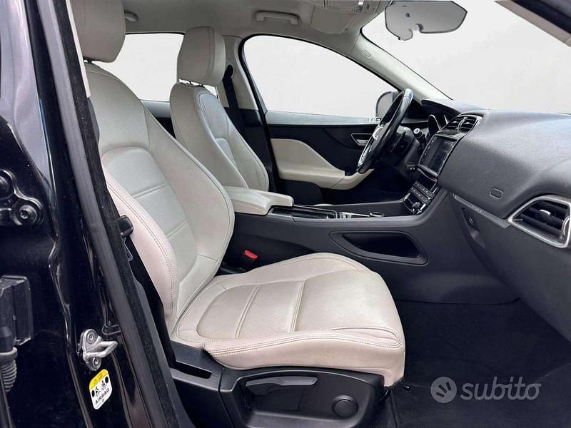 Usata Jaguar F-Pace Prestige 180 CV (132 kW) 2018 Nero SUV