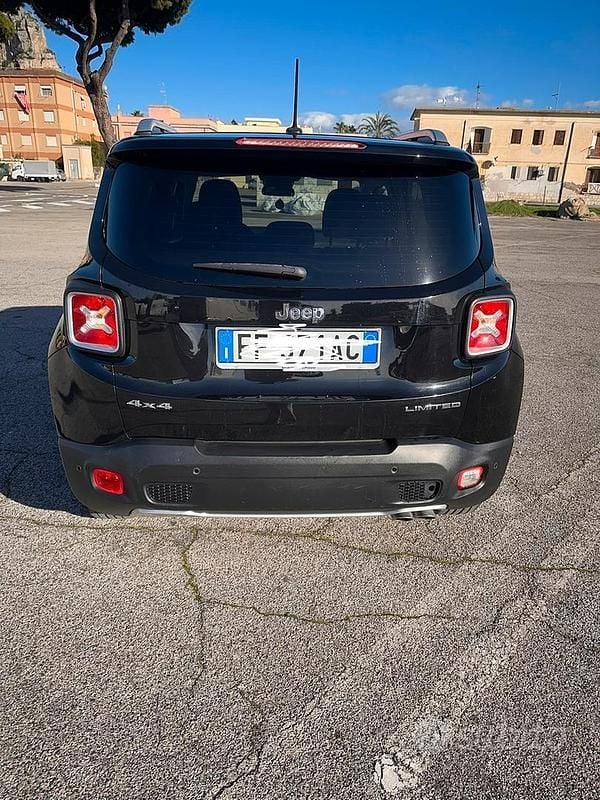 Usata Jeep Renegade 150 CV (110 kW) 2017 Nero SUV