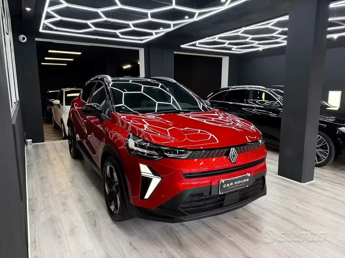 Begagnad Renault Captur Techno 101 HK (74 kW) 2025 Röd SUV