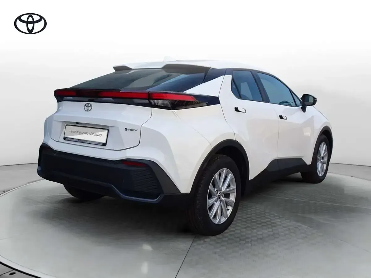 Nuova Toyota C-HR Active 140 CV (102 kW) 2026 Other SUV